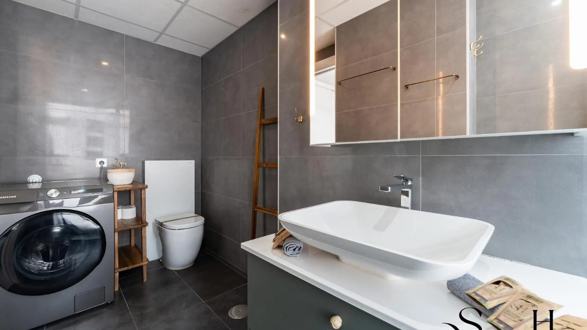 Apartamento Exquisite Central 2 Bedroom Apt, Pool, Views Torremolinos